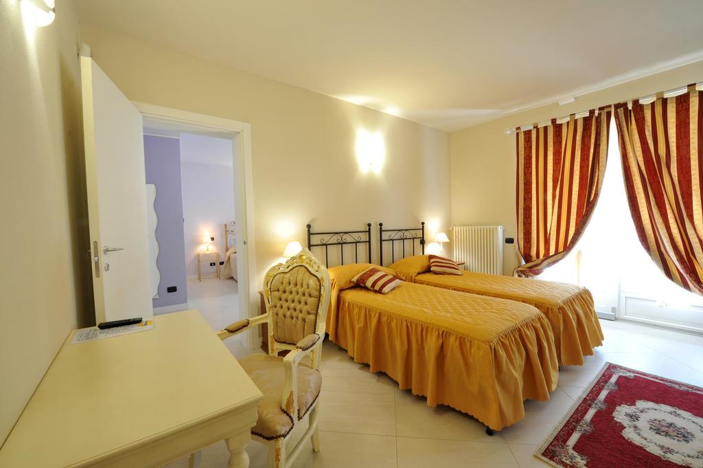 Agriturismo Cascina Varie Castagnito Luaran gambar