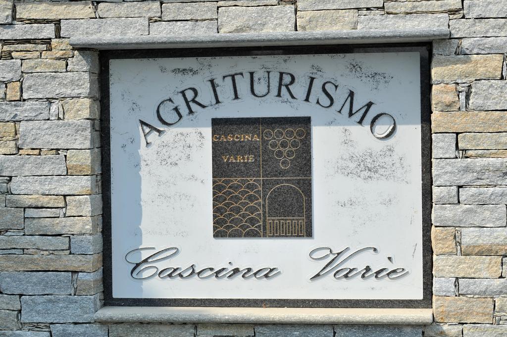 Agriturismo Cascina Varie Castagnito Luaran gambar