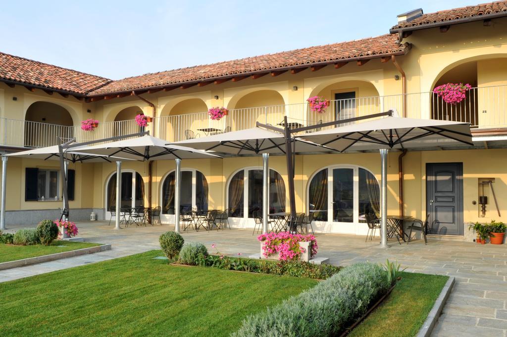 Agriturismo Cascina Varie Castagnito Luaran gambar