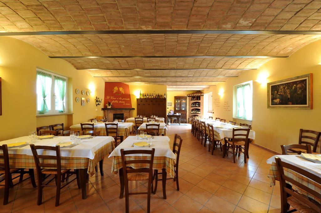 Agriturismo Cascina Varie Castagnito Luaran gambar