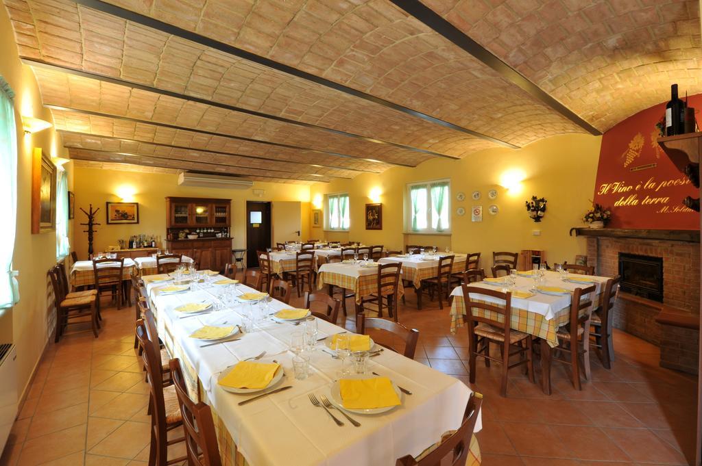 Agriturismo Cascina Varie Castagnito Luaran gambar